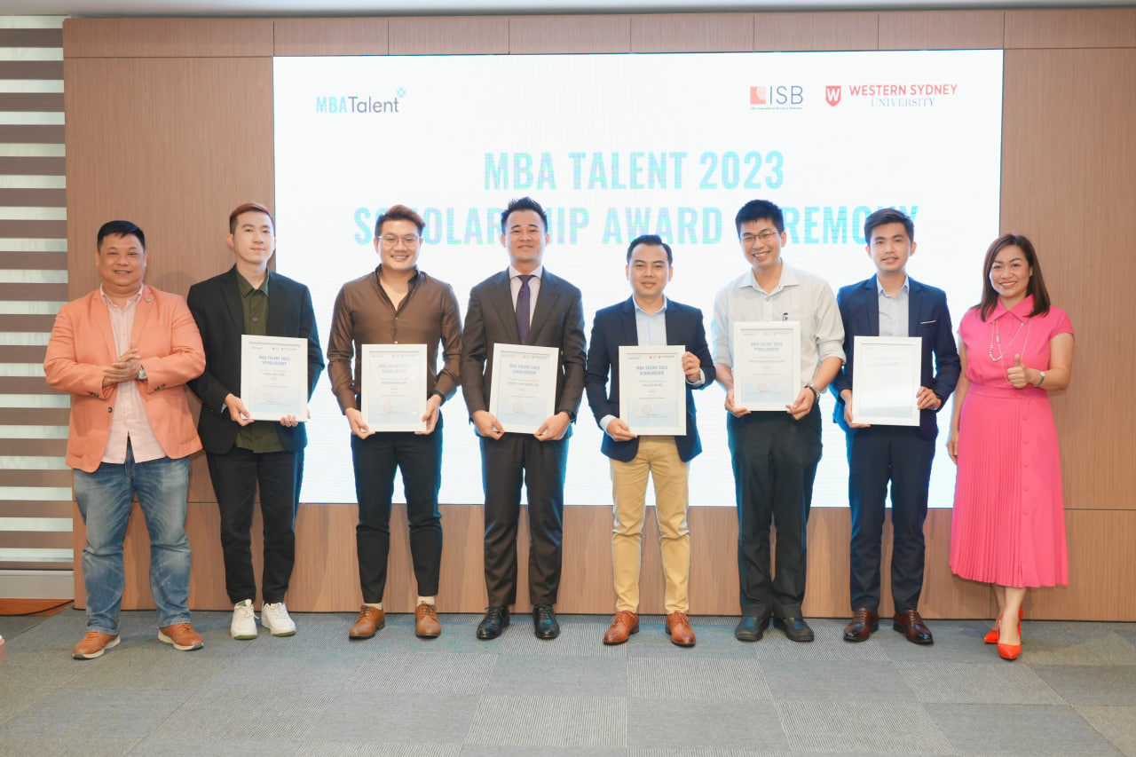 Nhiều suất học bổng giá trị được trao cho hơn 40 học viên MBA Talent khóa 2023.