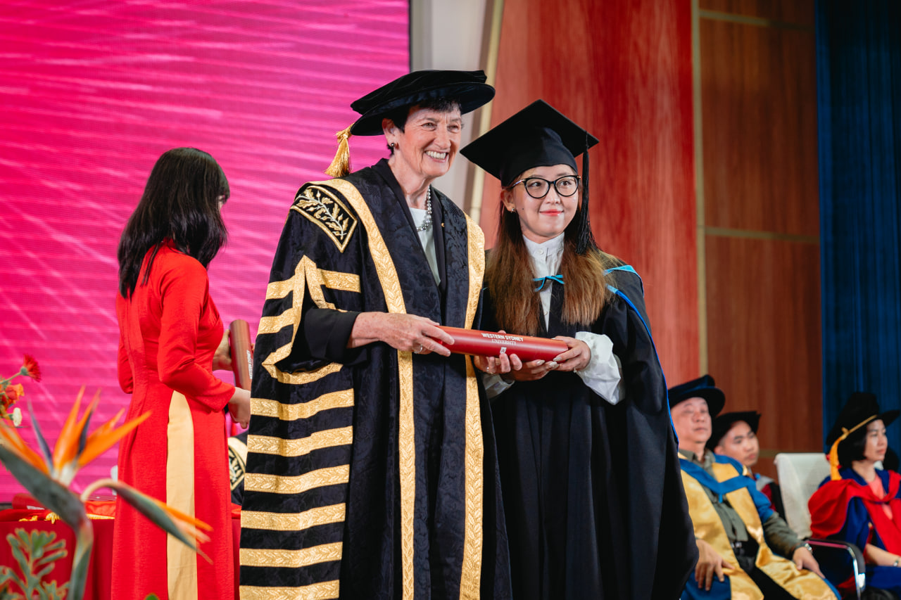 Giáo sư Jennifer Westacott AO, Chủ tịch Hội đồng trường Đại học Western Sydney, phát biểu tại MBA Talent 2022 Graduation Ceremony.